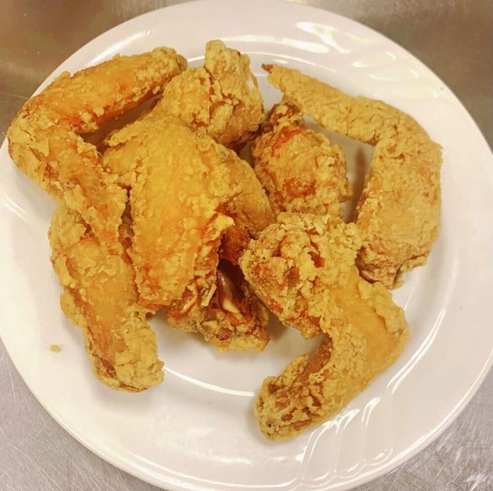 A8. Fried Chicken Wings (7)