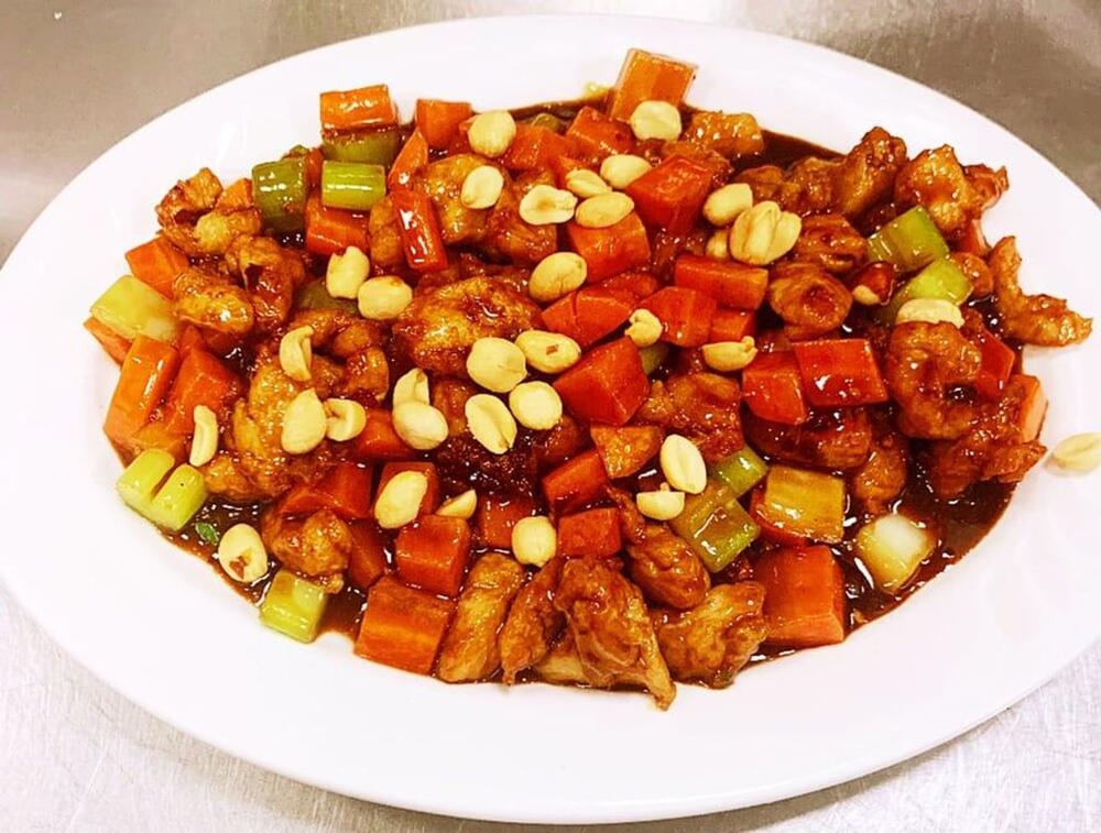 C5. Kung Pao Chicken